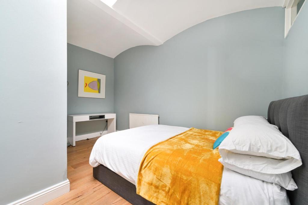 Ferienwohnung Cozy Hideaway In South Ken! London Exterior foto
